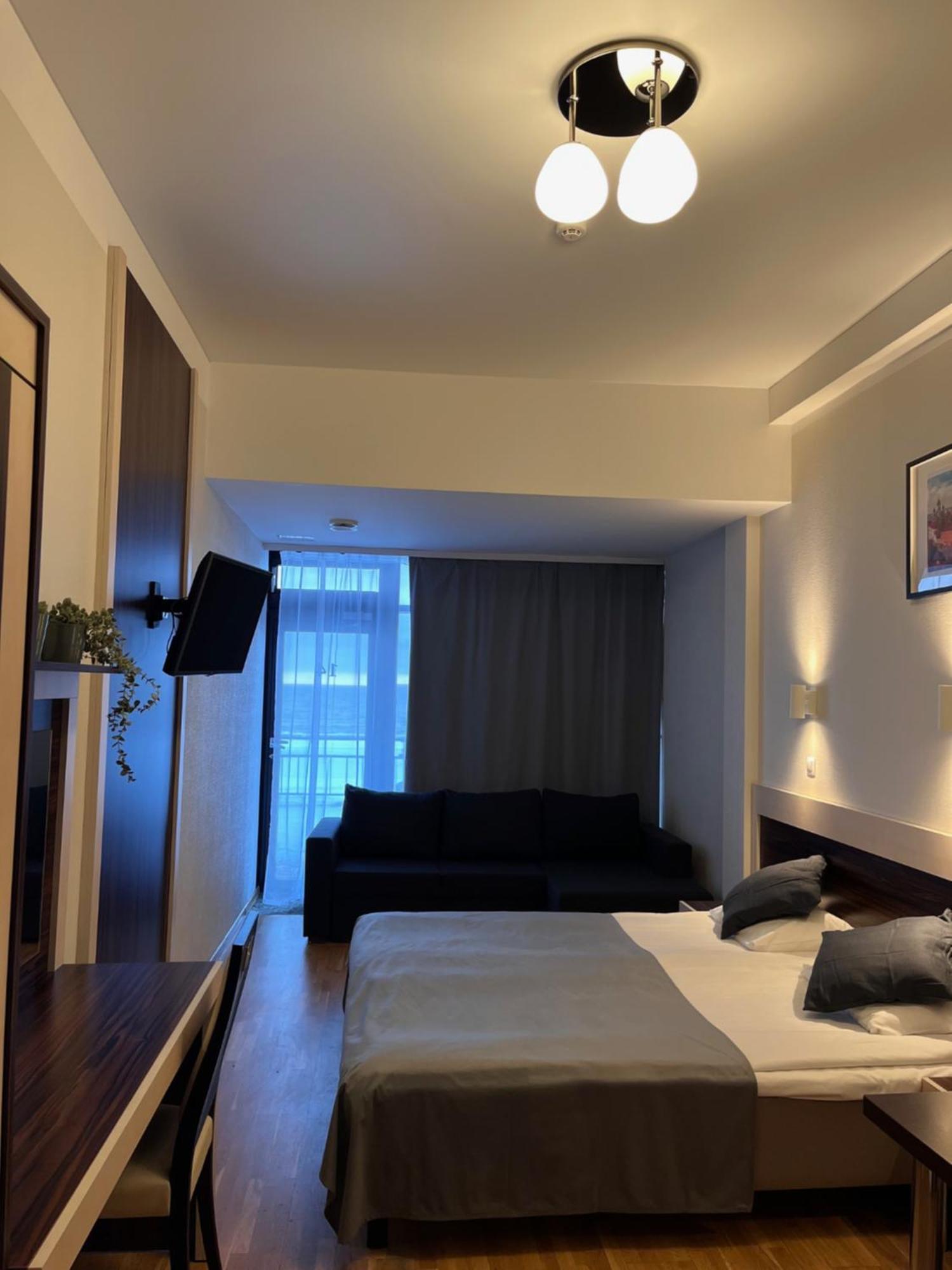 Hotel Pirita & 3*